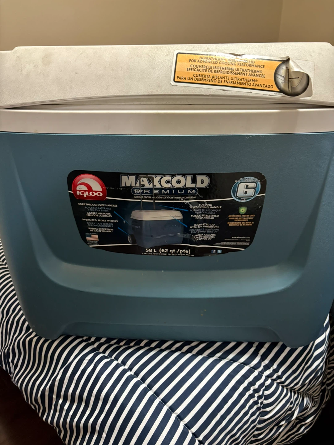 Igloo Maxcold Cooler 58 L
