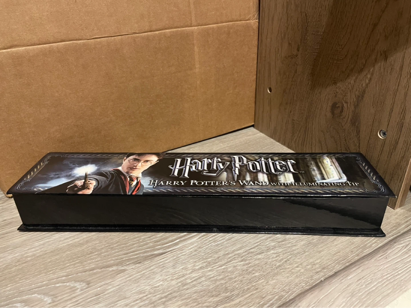 Harry Potter's Wand with Illuminating Tip - photo 2