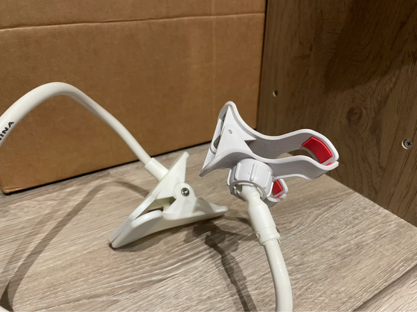 Adjustable Phone Holder Clip - photo 3