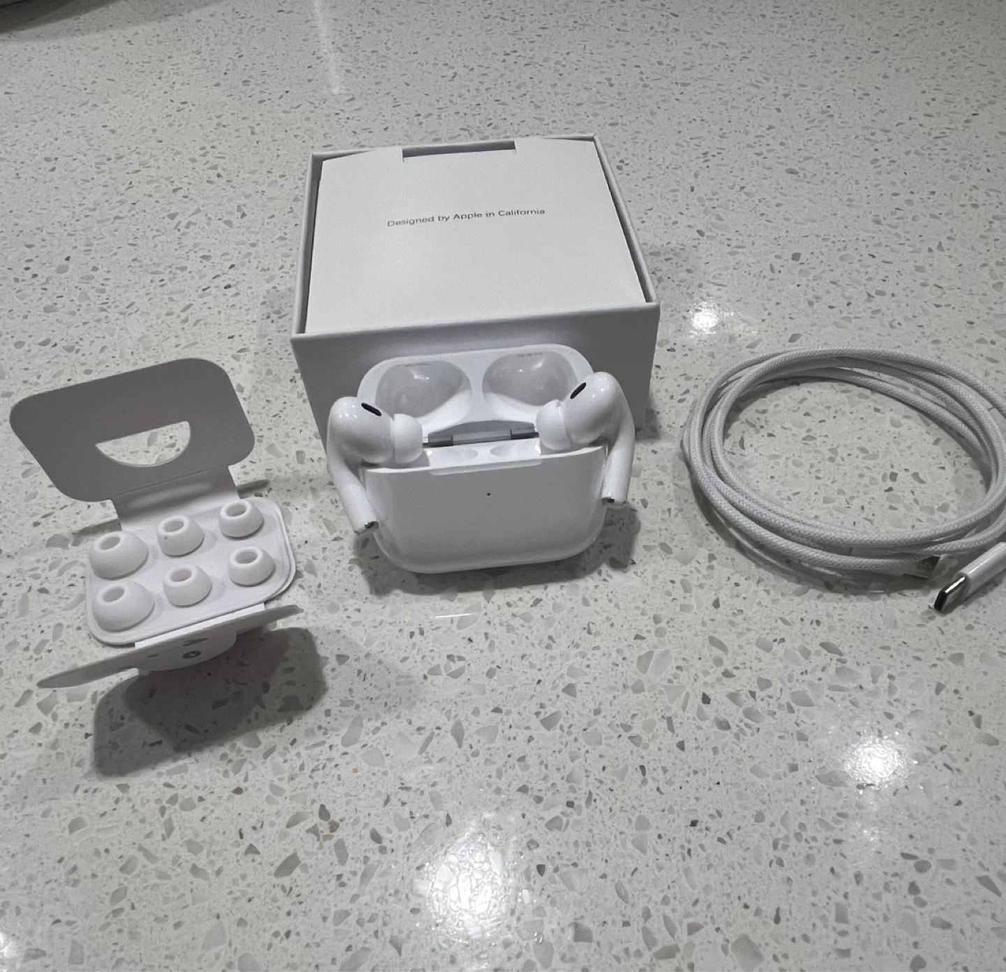 Apple AirPods Pro 2nd generation (ANC) - photo 4