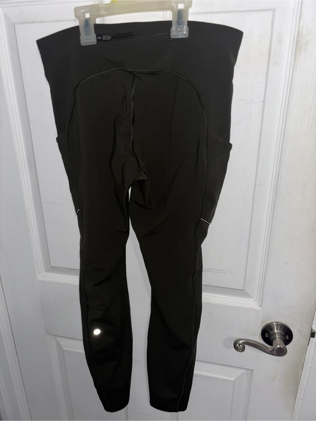 Lululemon Women's Dark Green High-Waisted Leggings with Pockets