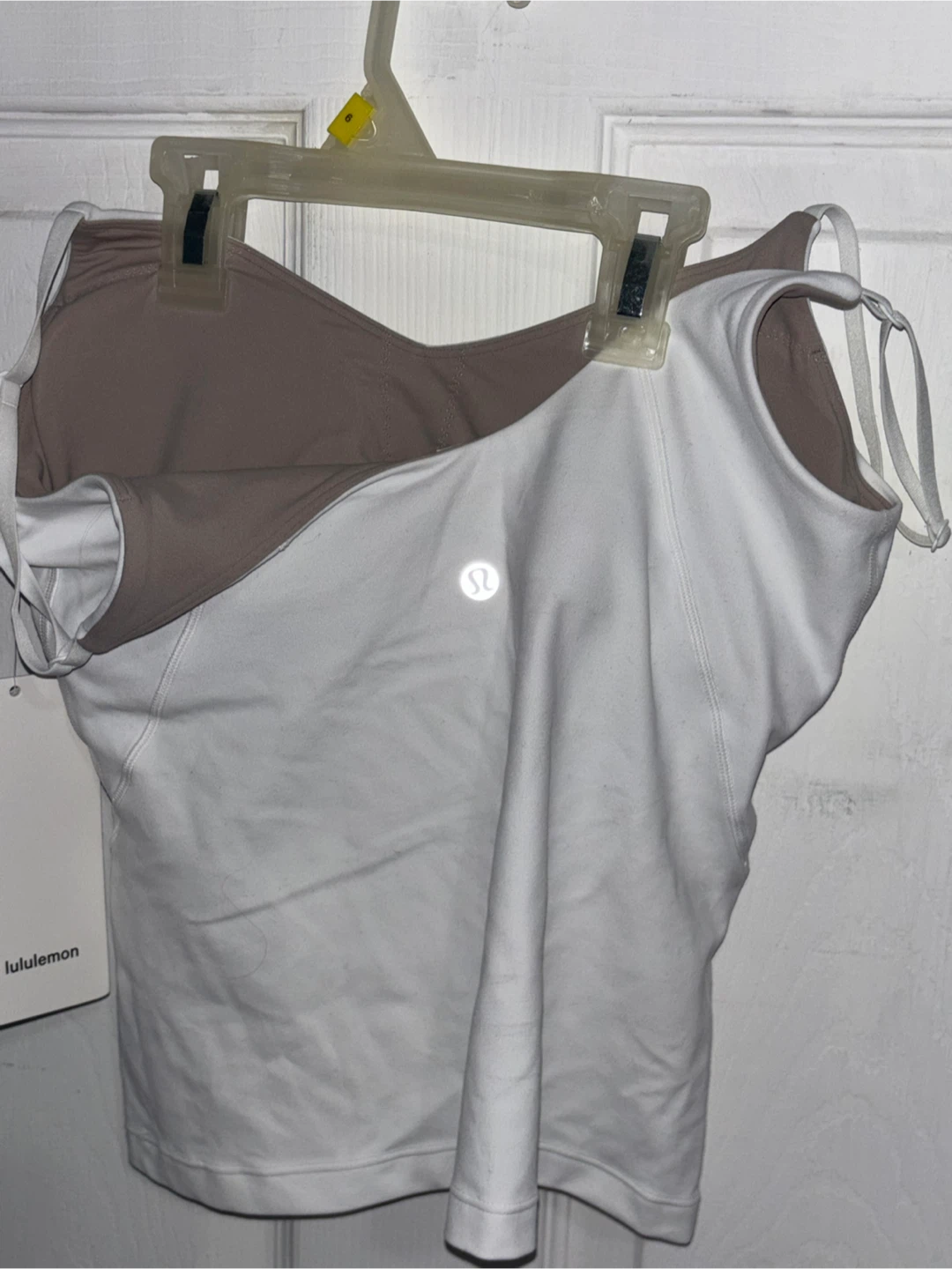 Lululemon White Cropped Tank Top Size 6 - photo 2