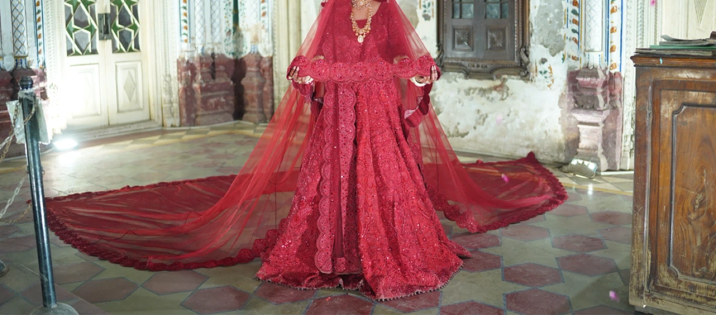Red Bridal Lehenga with Veil - photo 2