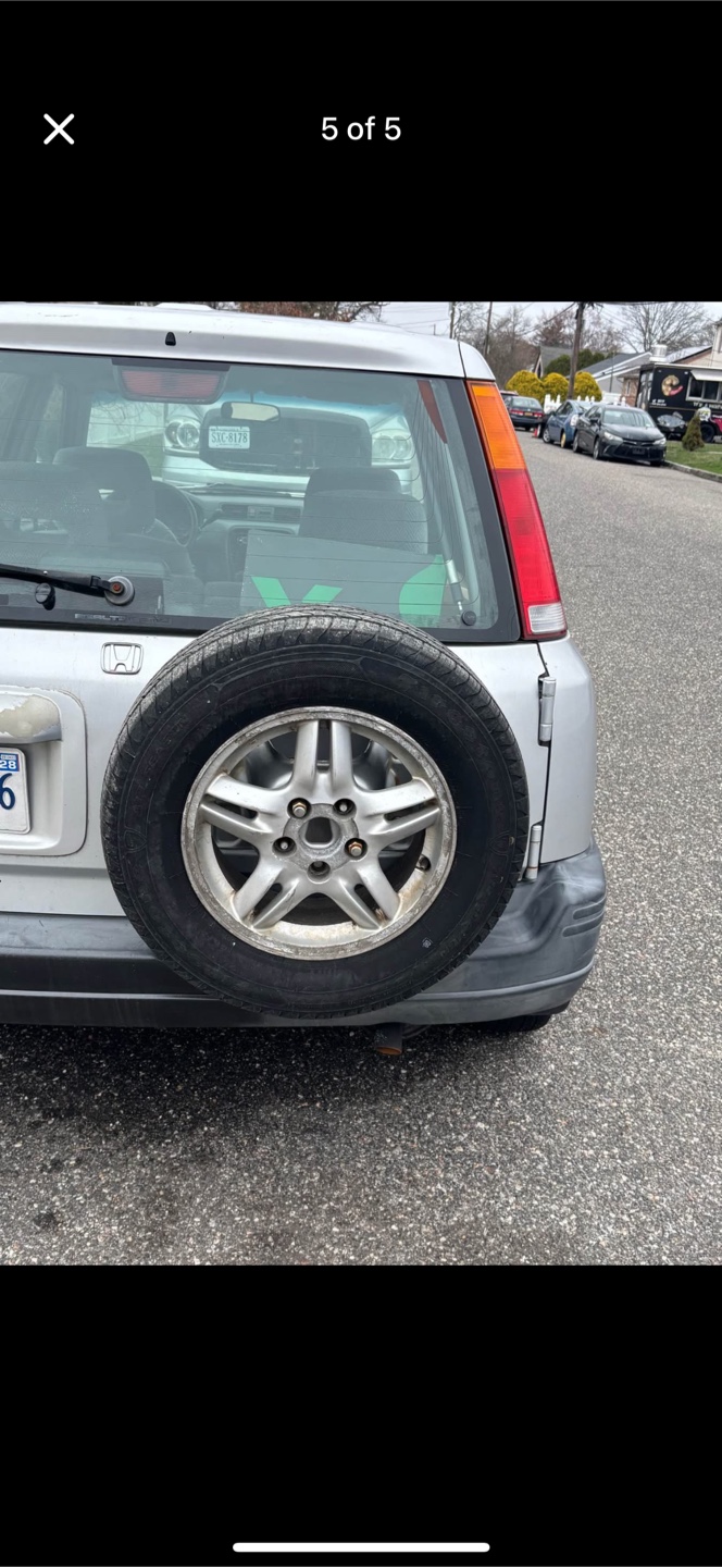 Silver Honda CR-V SUV - photo 3
