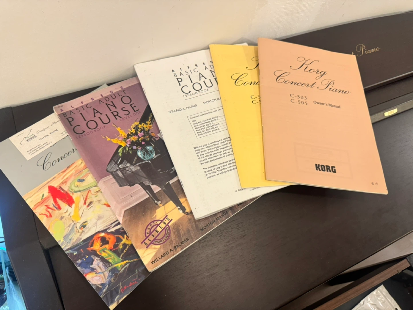 KORG Concert Piano with Bench and Lesson Books - photo 4