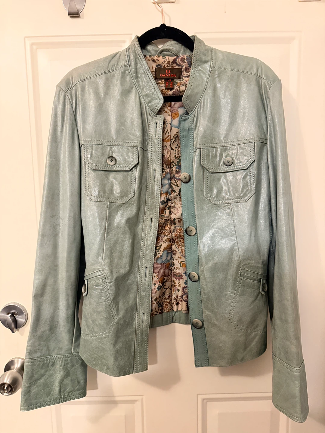 Danier Leather Jacket - mint green  Size L - photo 2