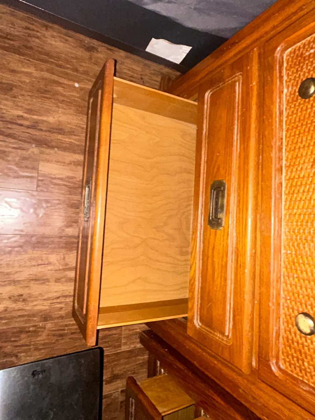 Wooden dresser with shelves - photo 2