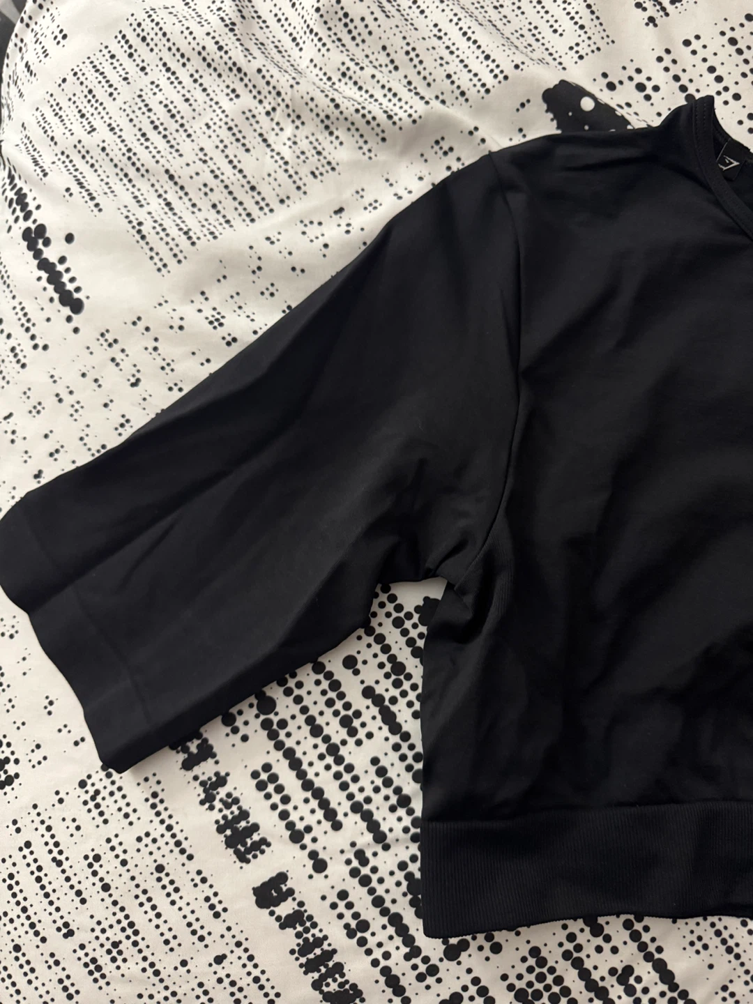 Gymshark Black Cropped Athletic Top - photo 2