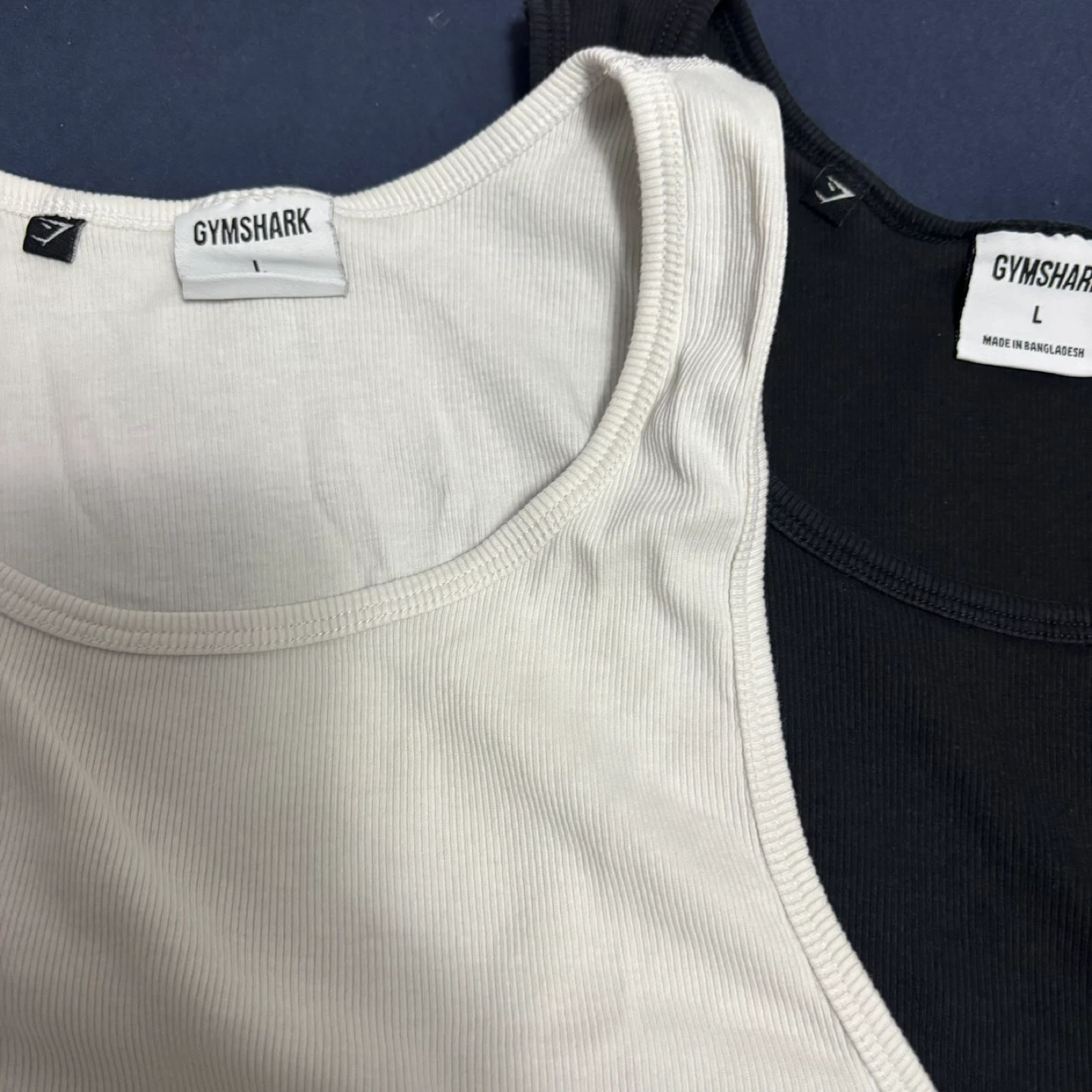Gymshark Tank Tops (2 Pack) - Black & White - Size L - photo 3