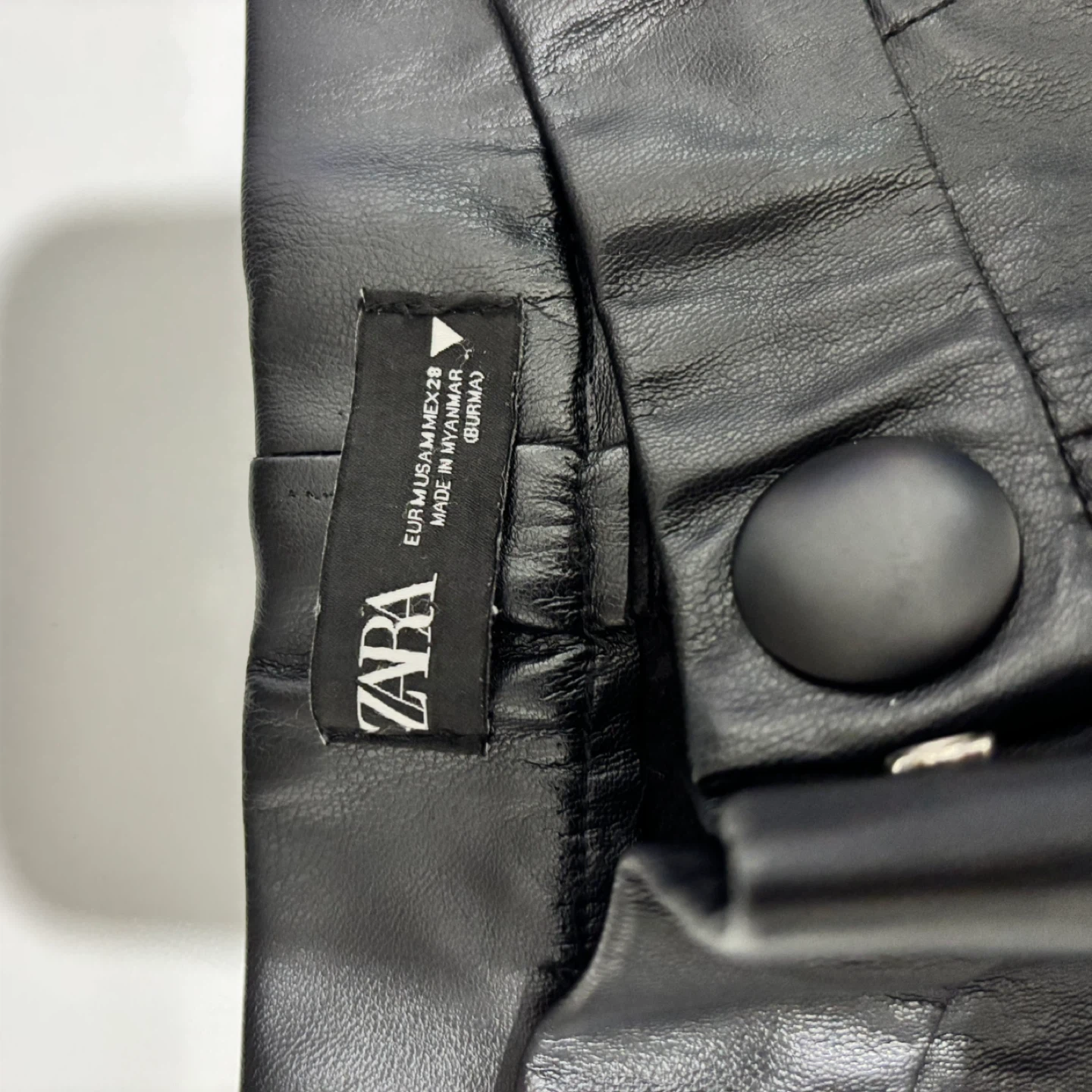 ZARA Faux Leather Pants Black EUR M/US 28 - photo 3