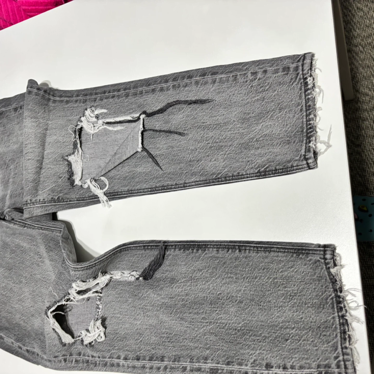 American Eagle Grey Ripped Jeans - Size 4 - photo 2