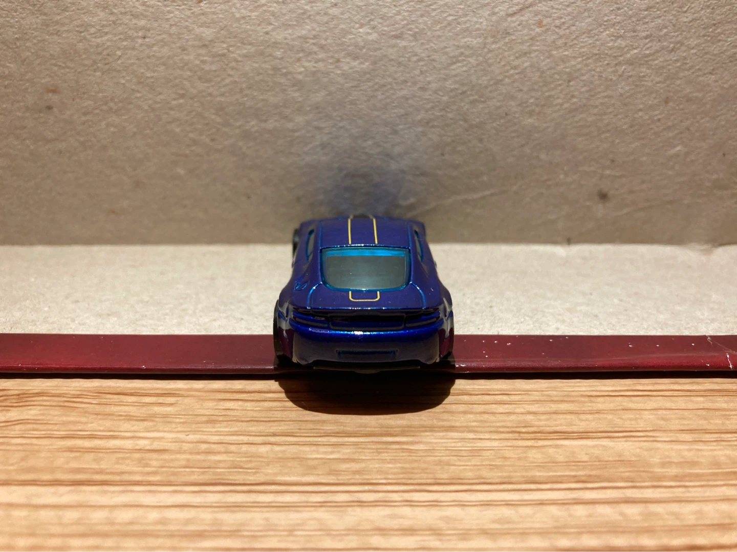 Hot Wheels Loose / Aston Martin V8 Vantage / Blue - photo 4
