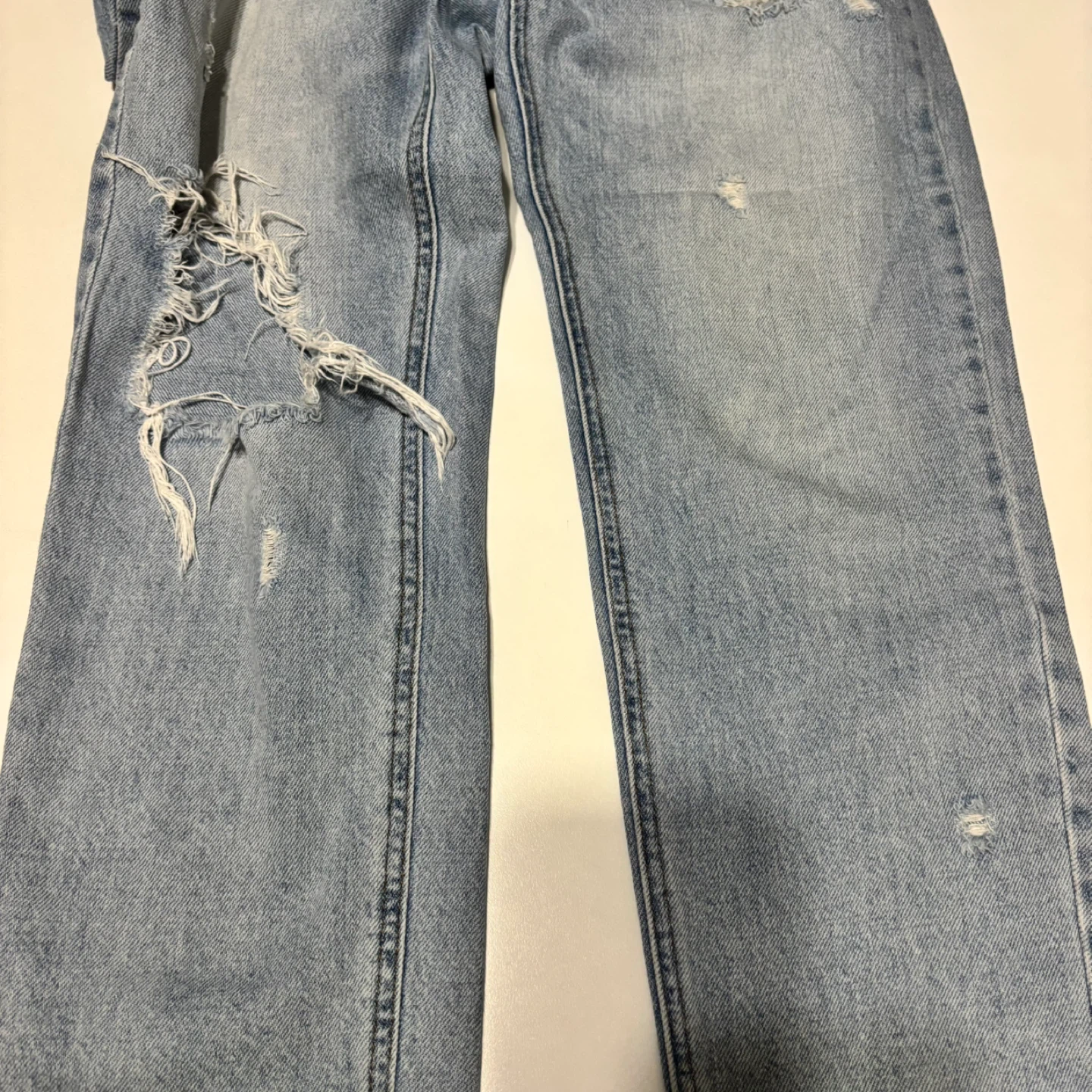 BDG Urban Outfitters Distressed Light Wash Jeans - Size 29 - photo 2