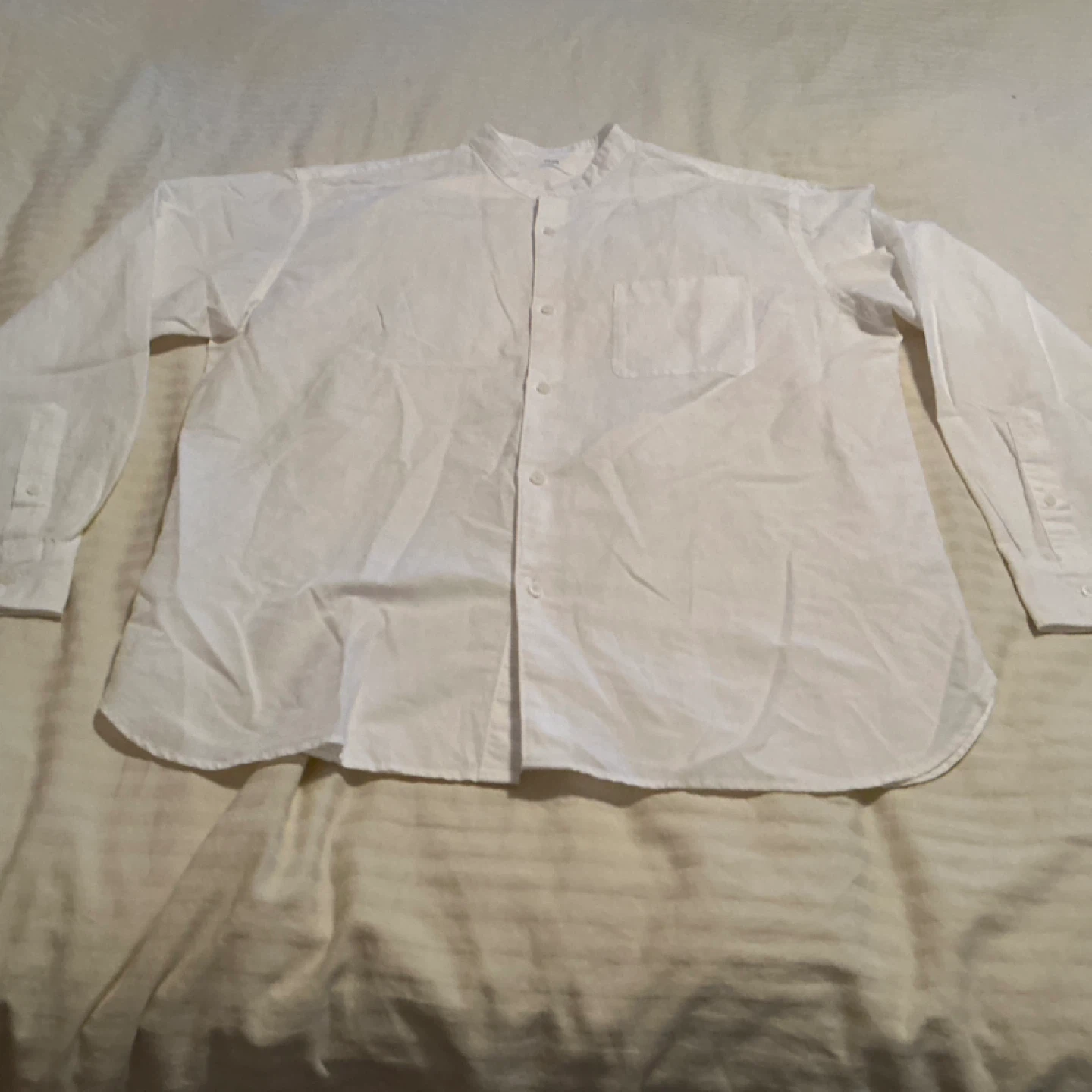 Uniqlo White Band Collar Long Sleeve Shirt - photo 3