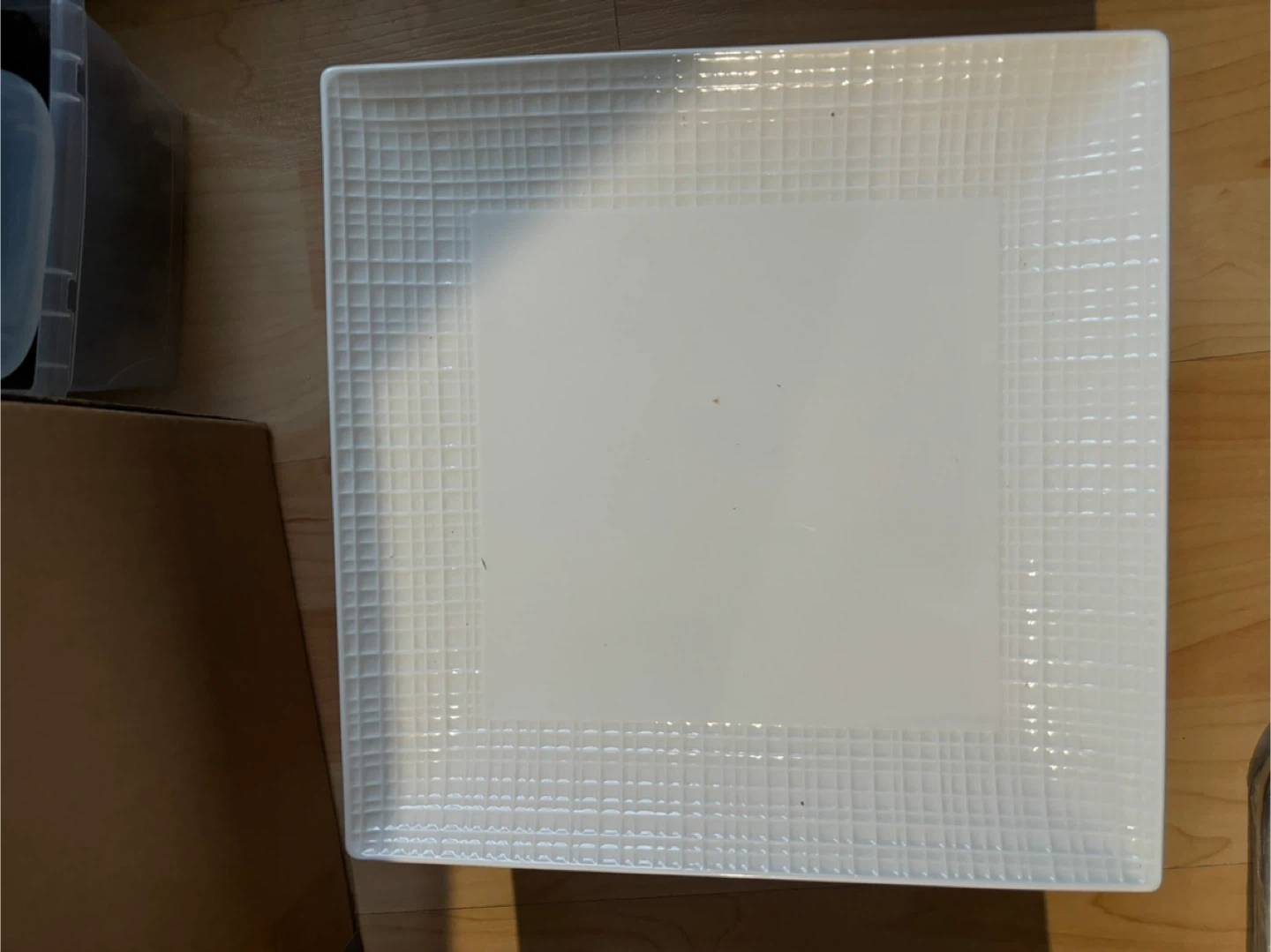 White Square Plates and Mugs Set - photo 4