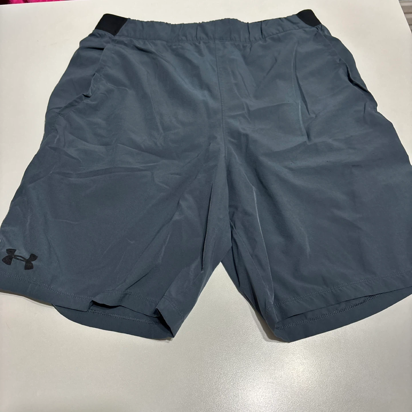 Under Armour Men's Grey Athletic Shorts Size LG