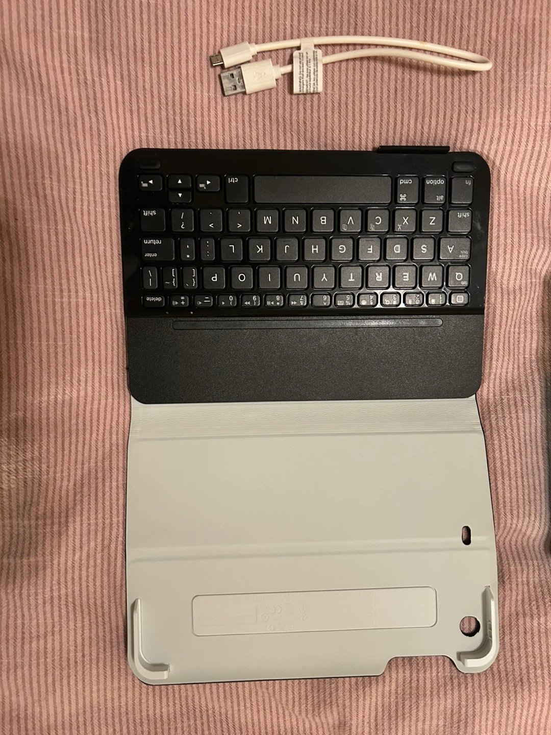 Logitech Ultrathin Keyboard Folio for iPad mini - photo 3