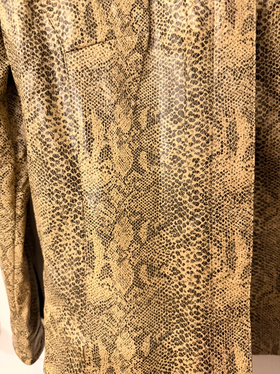 Snake Print leather Jacket.  Size S/M - photo 3