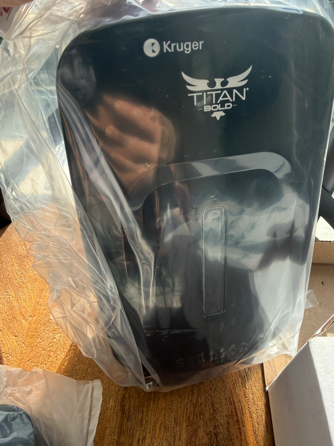 Kruger Titan-Bold Automatic Foam Soap Dispenser (1L) - Black - photo 2