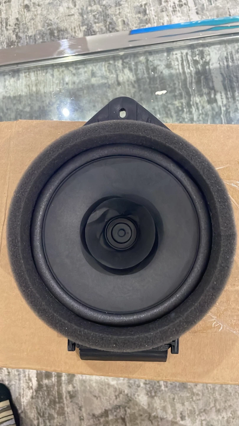 Rear Speaker with Bracket