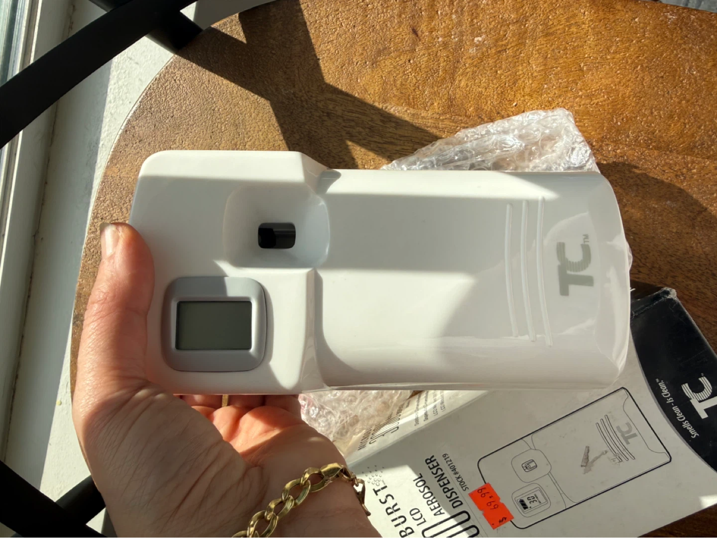 TC Microburst 3000 LCD Aerosol Dispenser - photo 3