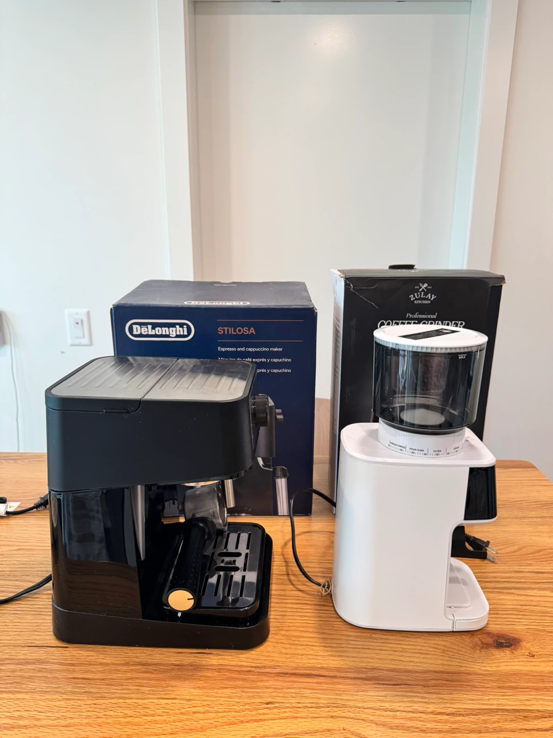 DeLonghi Stilosa Espresso + Coffee Grinder Bundle - photo 4