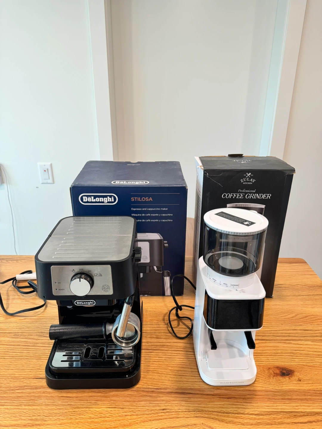 DeLonghi Stilosa Espresso + Coffee Grinder Bundle - photo 2