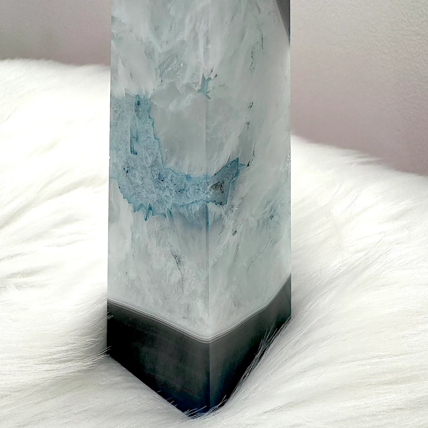 Brazilian blue agate obelisk - photo 3