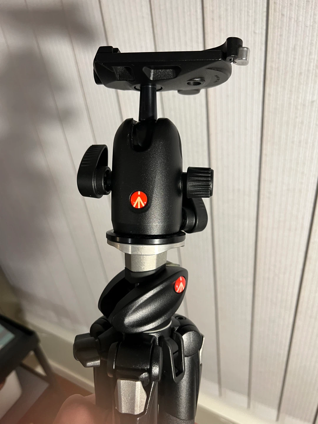 Manfrotto Tripod with Ball Head - photo 5