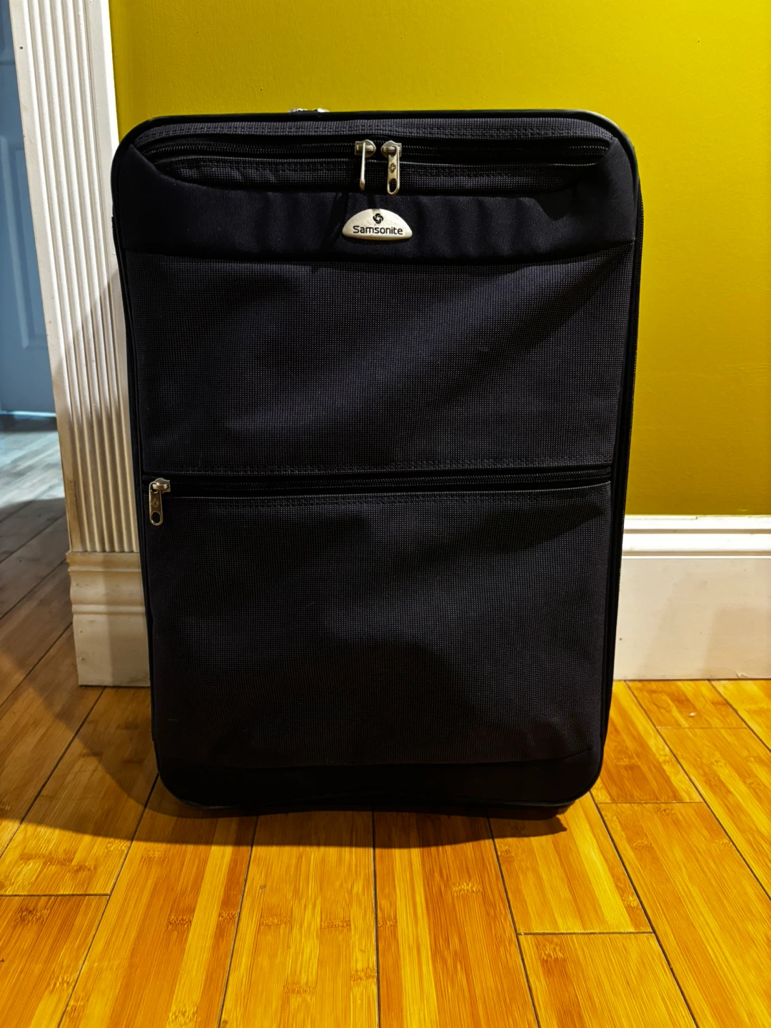 Samsonite Spinner Suitcase
