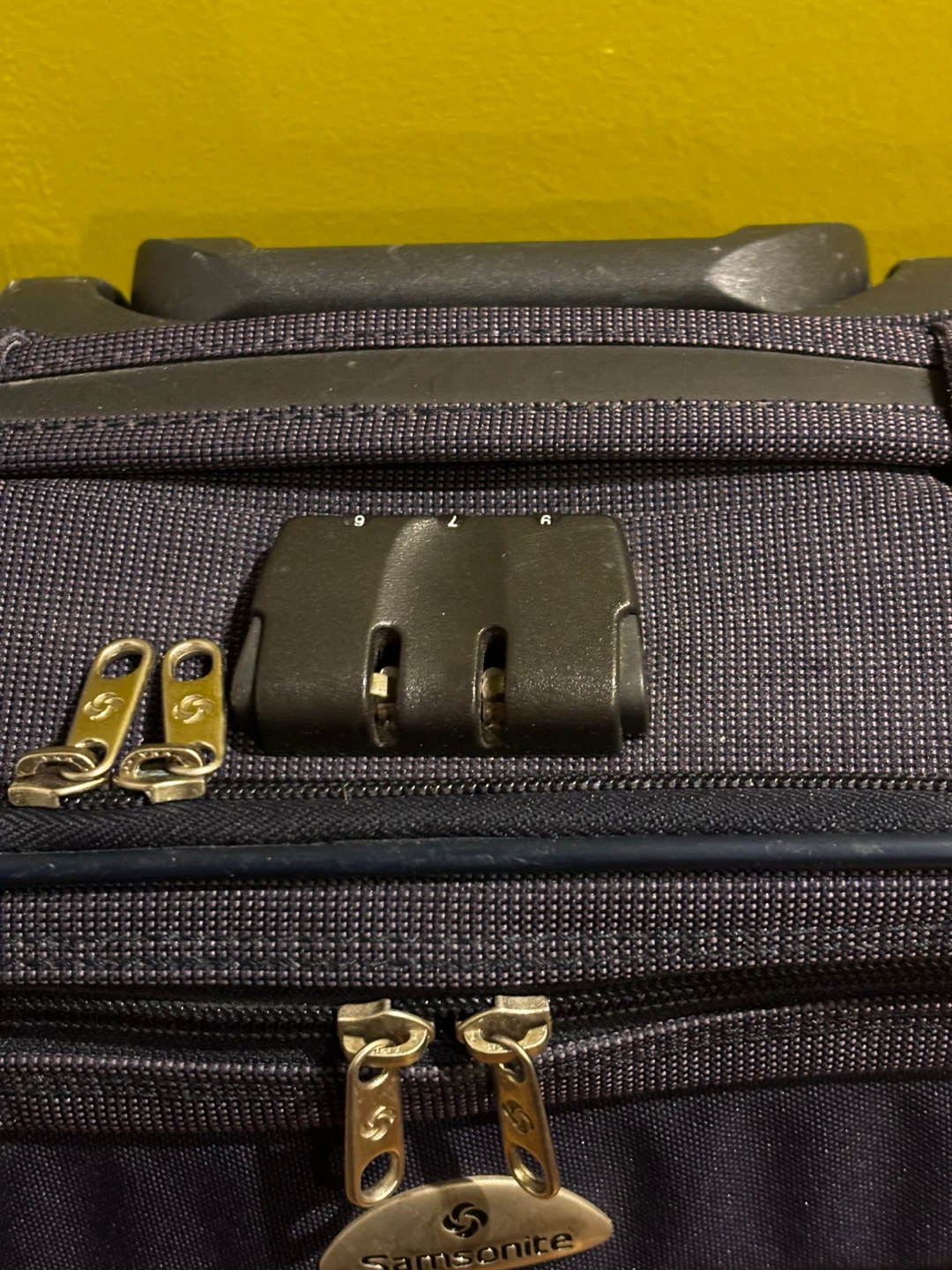 Samsonite Spinner Suitcase - photo 3