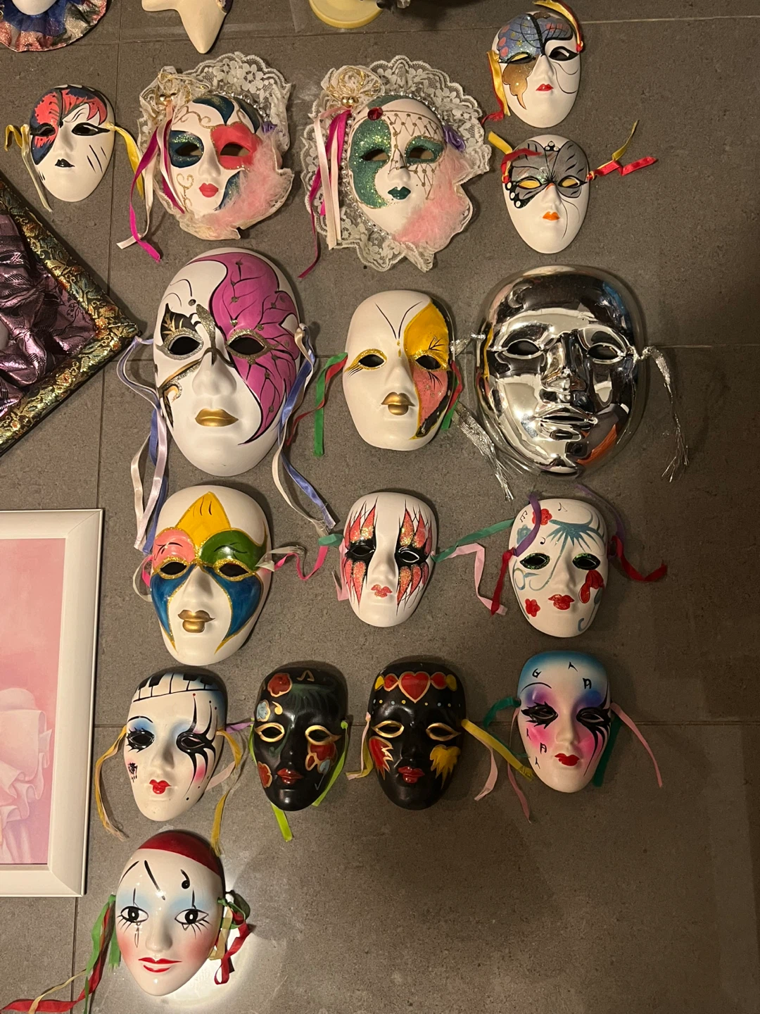 Large Collection of Vintage Venetian Masquerade Masks - photo 5