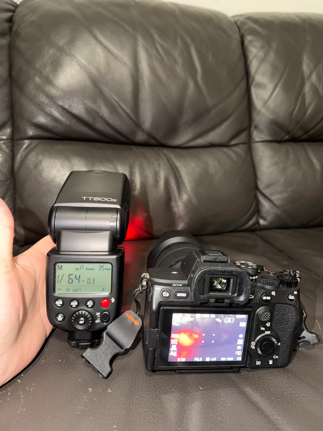 *LIKE NEW* Sony A7IV Body & 28-70mm f/3.5-5.6 Lens (Flash Sold)
