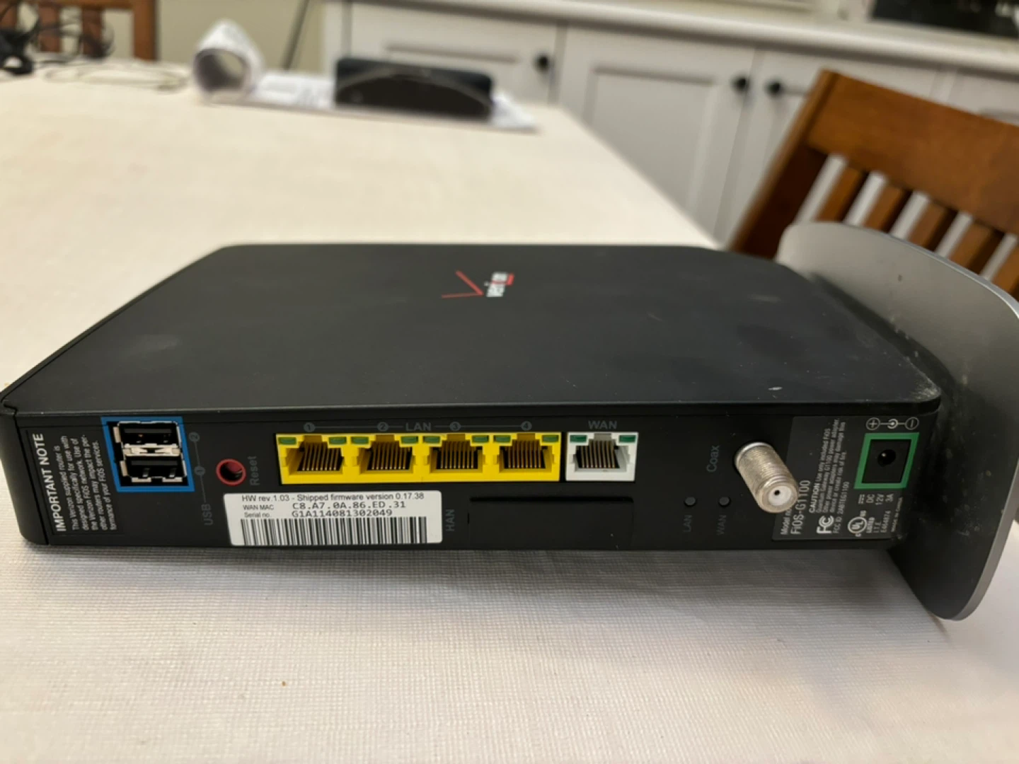 Verizon Fios Gateway G1100 WiFi Router - photo 3