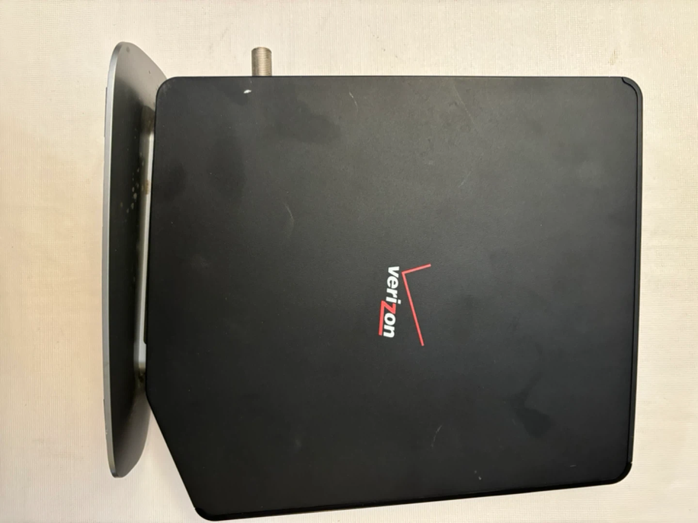 Verizon Fios Gateway G1100 WiFi Router - photo 2