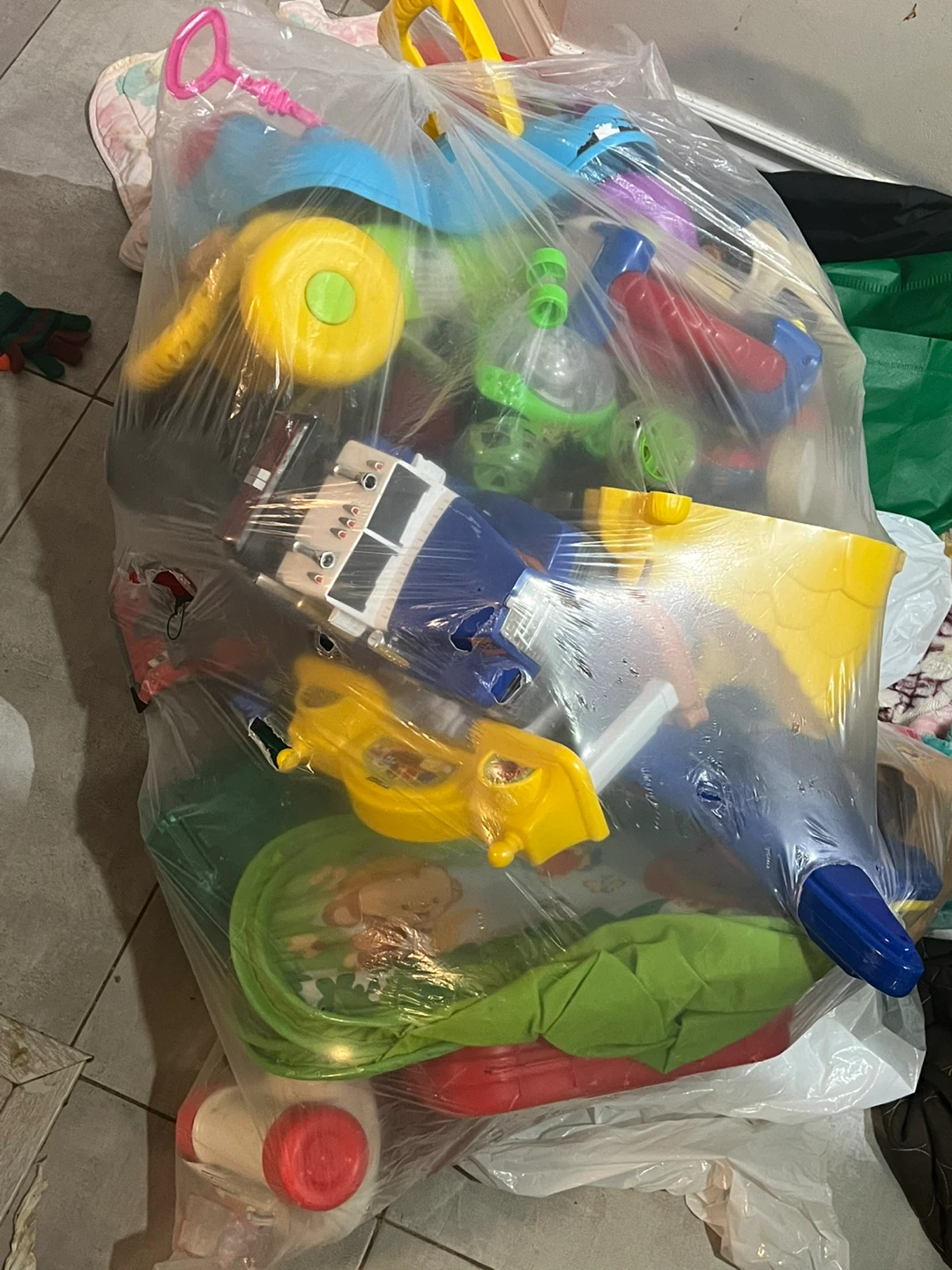 Bag of assorted children's toys - photo 2