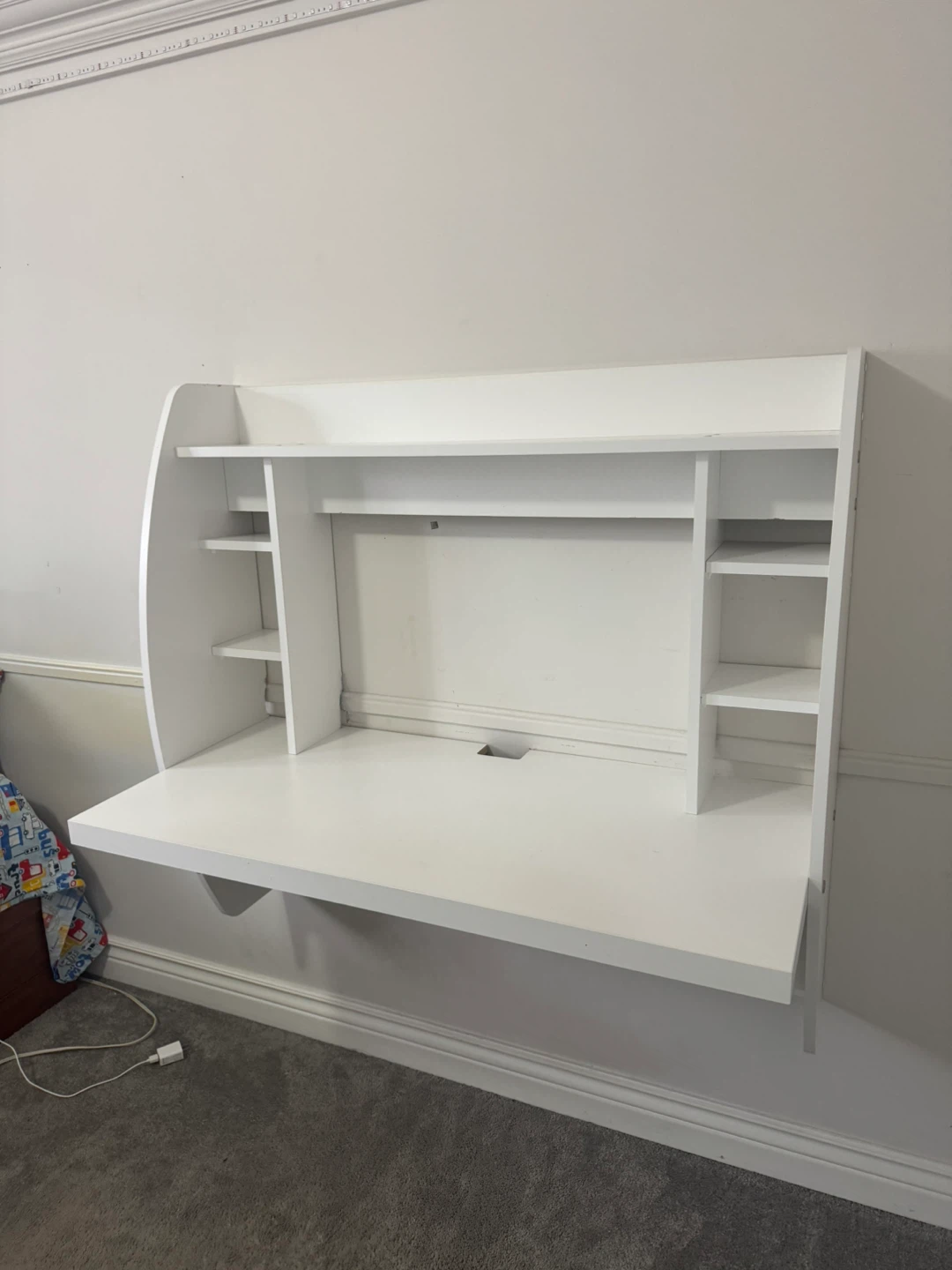 White Wall-Mounted Writing Desk - photo 3