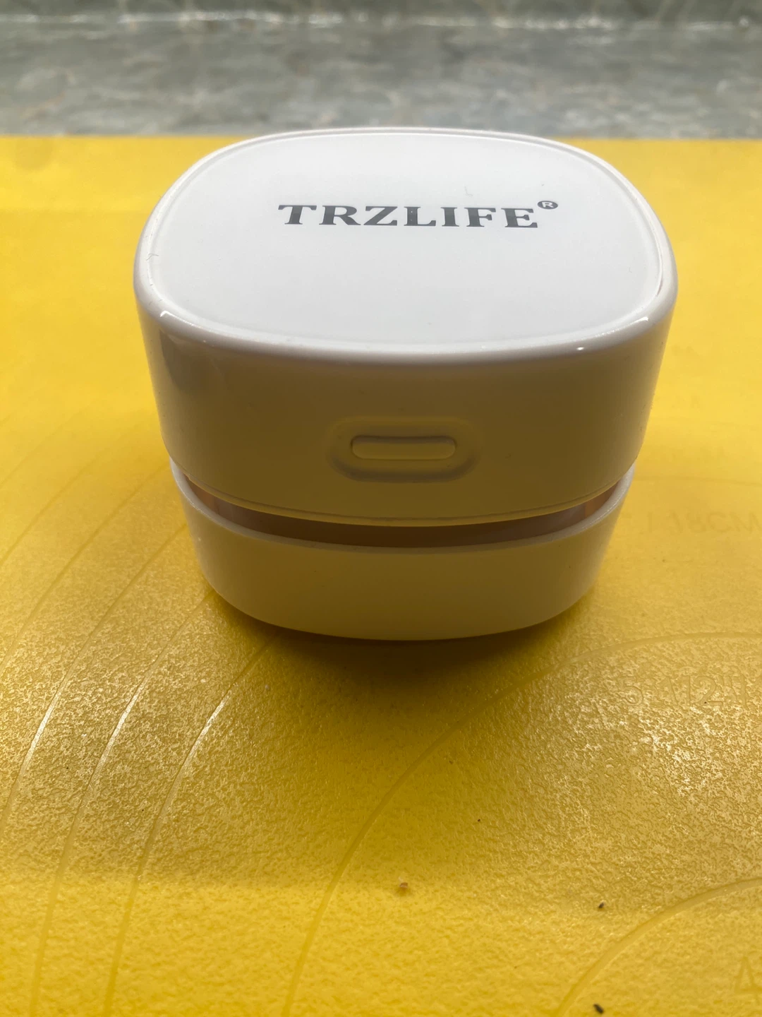 TRZLIFE Desktop Vacuum Cleaner