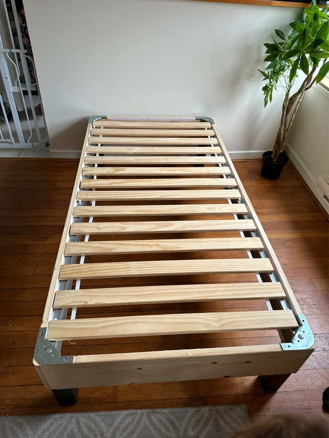 Ikea Twin bed frame *Free delivery