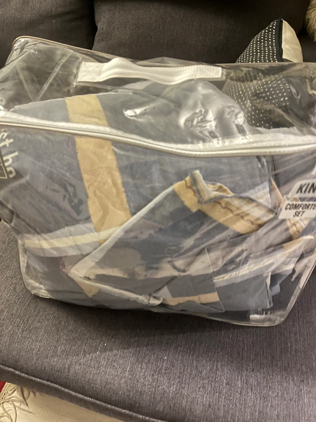 King Comforter Set - photo 4