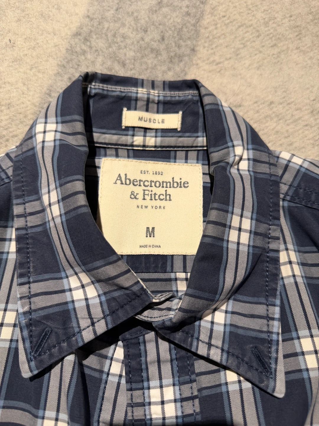 Abercrombie & Fitch Plaid Long Sleeve Shirt  - Size M - photo 3