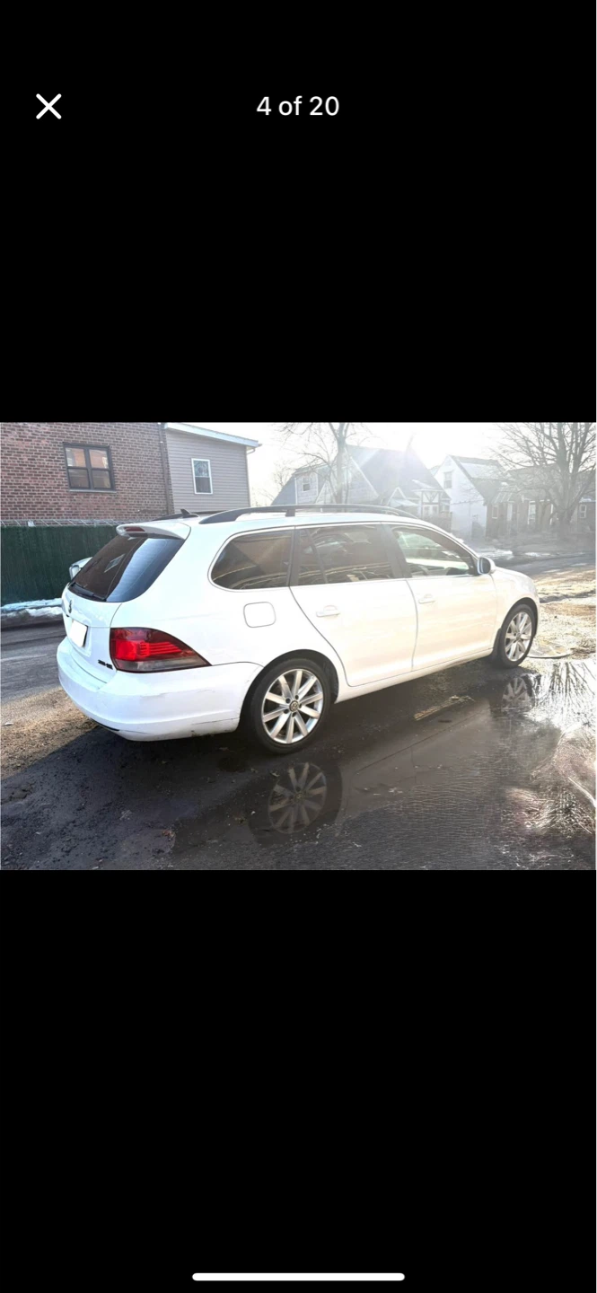 2012  Volkswagen Jetta Sportwagen - photo 2