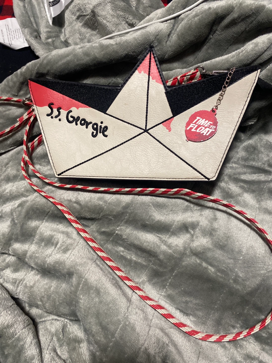 IT "S.S. Georgie" Paper Boat  Purse Wallet - photo 2