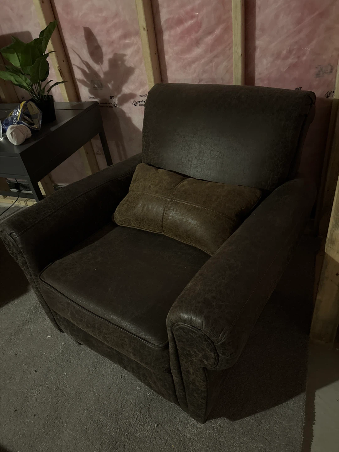 Dark Brown Leather Armchair - photo 3