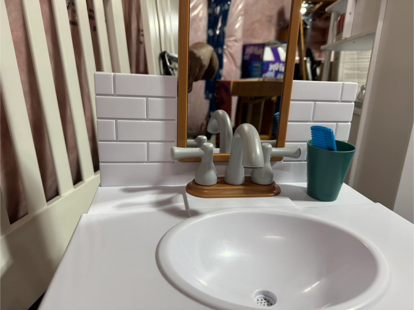 Little Tikes Toy Bathroom Vanity with Sink and Mirror - photo 2
