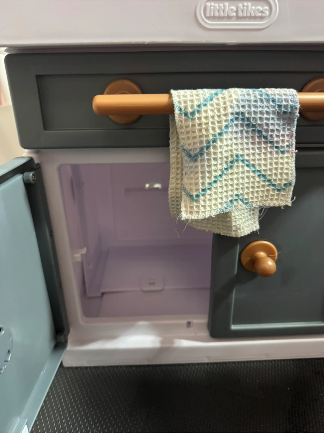 Little Tikes Toy Bathroom Vanity with Sink and Mirror - photo 4