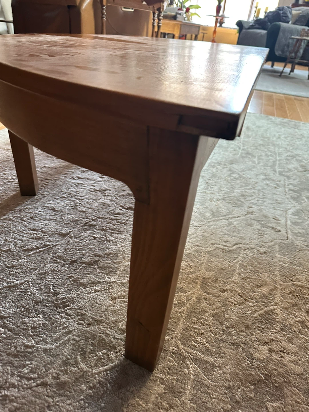 Wooden Half-Circle Coffee Table - photo 3