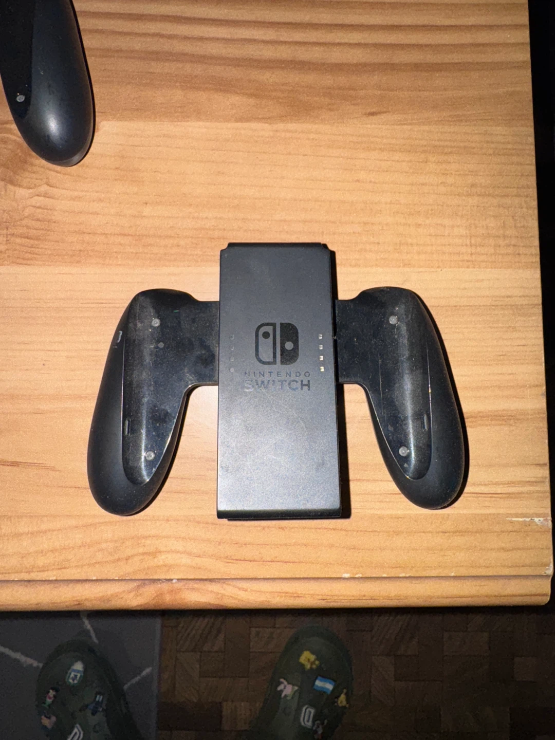 Nintendo Switch Joy-Con Grips Excellent Condition - photo 2