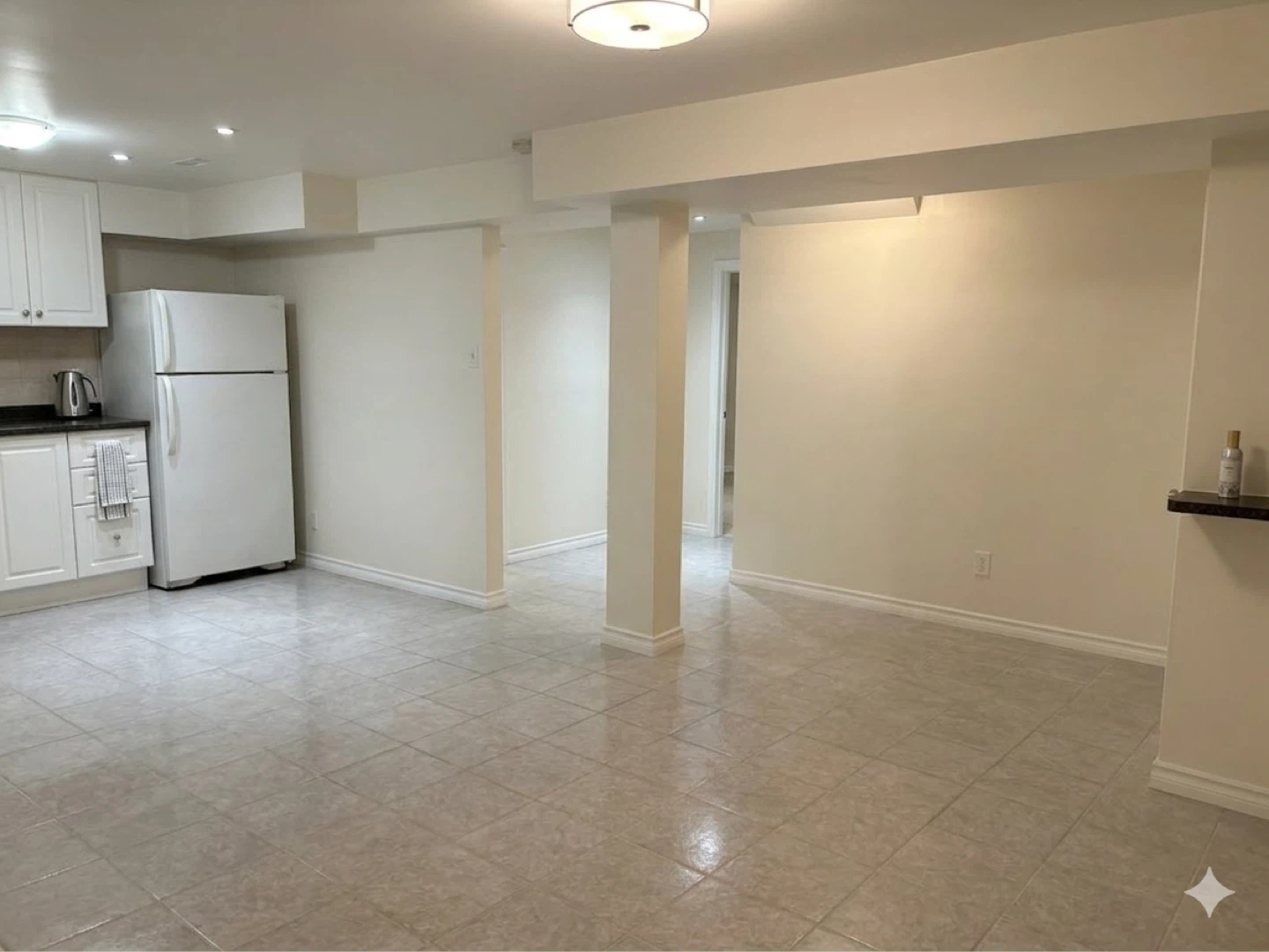 Complete Basement Apartment (1 bedroom/1 Washroom) - photo 5