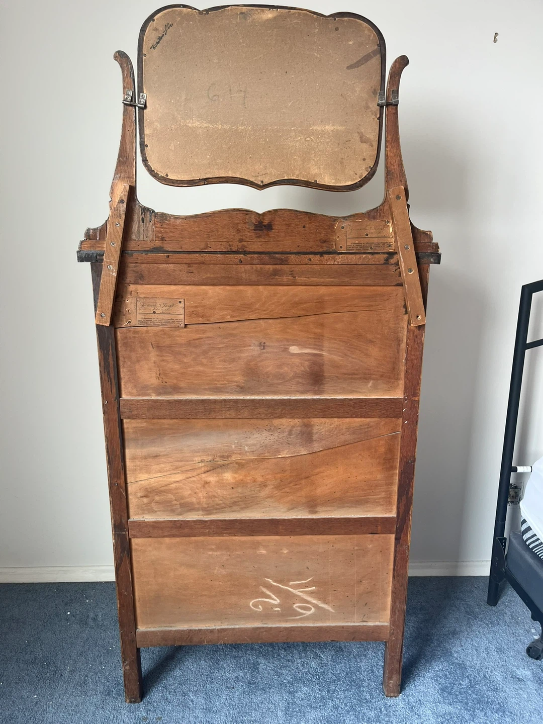 Antique Tiger Oak Serpentine Highboy Dresser w/ Mirror - photo 5